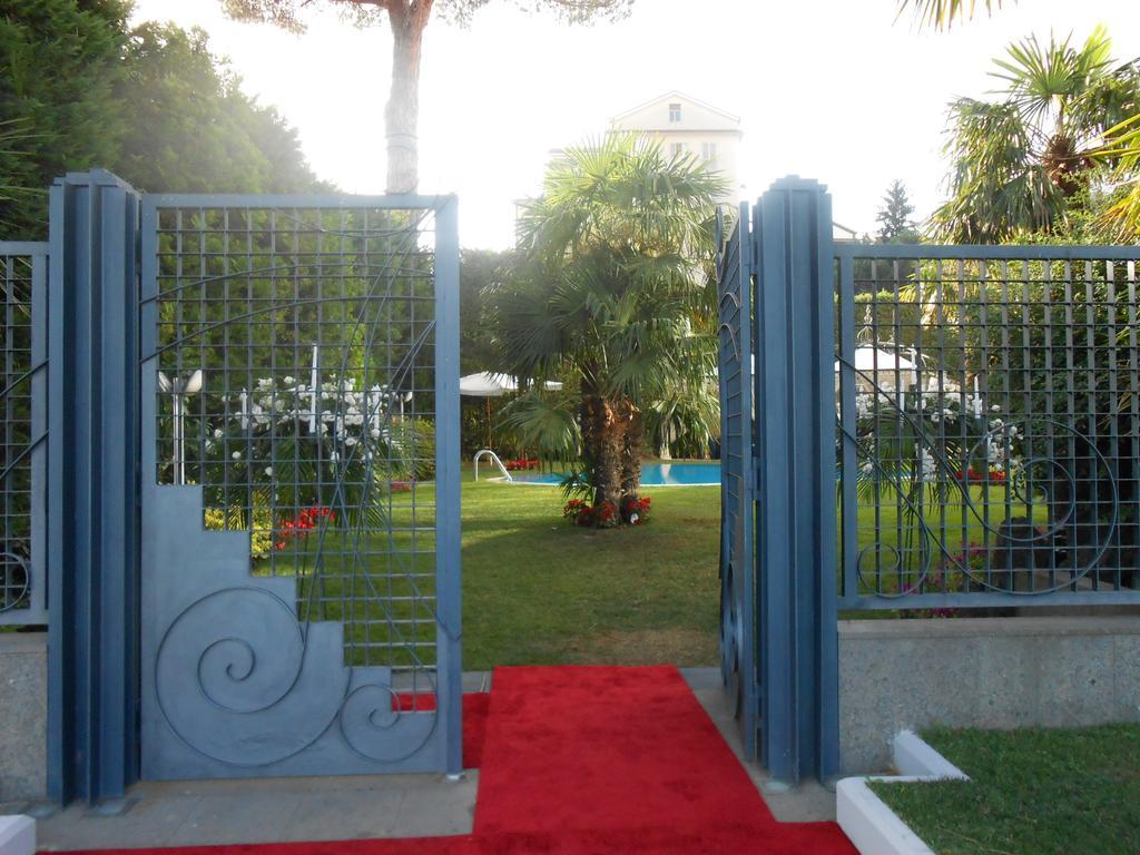 Hotel De La Ville Авелино Екстериор снимка